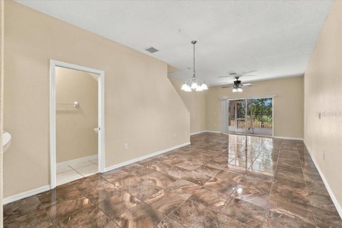 Townhouse in Lakeland, Florida 3 bedrooms, 159.14 sq.m. № 2380997 - photo 18