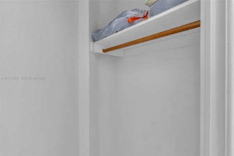 Condominio en venta en Sunny Isles Beach, Florida, 3 dormitorios, 154.68 m2 № 2428346 - foto 24