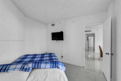 Condominio en venta en Sunny Isles Beach, Florida, 3 dormitorios, 154.68 m2 № 2428346 - foto 23