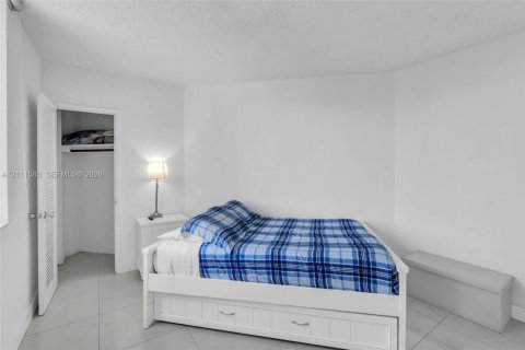 Condominio en venta en Sunny Isles Beach, Florida, 3 dormitorios, 154.68 m2 № 2428346 - foto 22