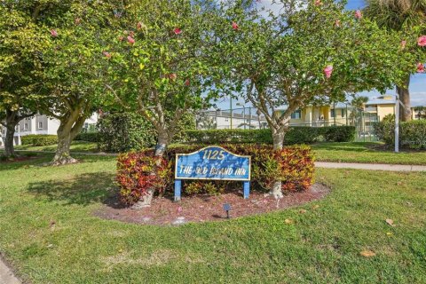 Condo in Tierra Verde, Florida, 2 bedrooms  № 2227307 - photo 4