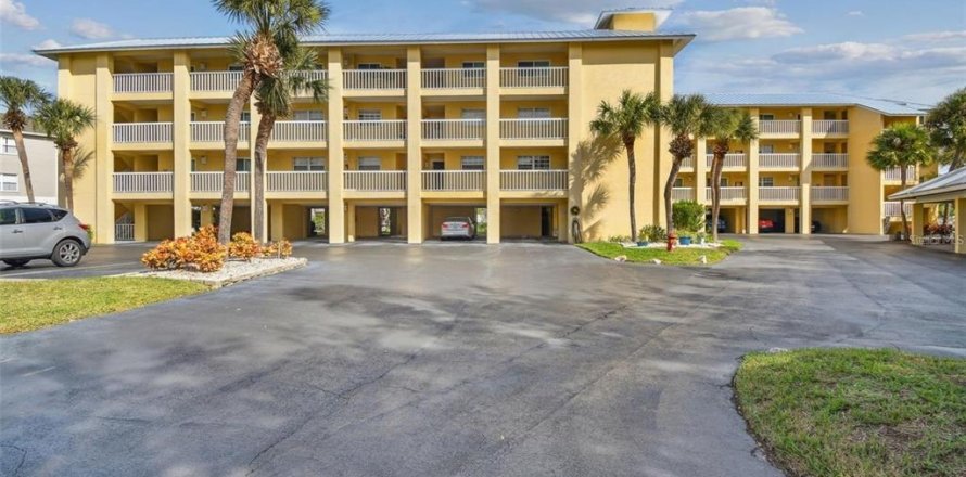 Condo in Tierra Verde, Florida, 2 bedrooms  № 2227307