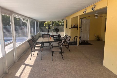 Casa en venta en Loxahatchee Groves, Florida, 3 dormitorios, 258.83 m2 № 1862024 - foto 3
