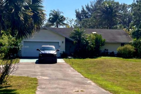 Casa en venta en Loxahatchee Groves, Florida, 3 dormitorios, 258.83 m2 № 1862024 - foto 1