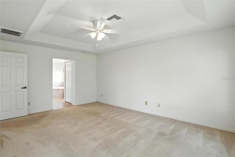 House in Cape Coral, Florida 3 bedrooms, 193.33 sq.m. № 1843020 - photo 19