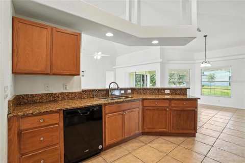 House in Cape Coral, Florida 3 bedrooms, 193.33 sq.m. № 1843020 - photo 16