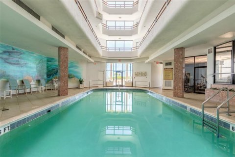 Condo in Daytona Beach, Florida, 1 bedroom  № 2166822 - photo 23