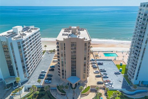 Condo in Daytona Beach, Florida, 1 bedroom  № 2166822