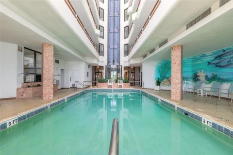 Condo in Daytona Beach, Florida, 1 bedroom  № 2166822 - photo 24