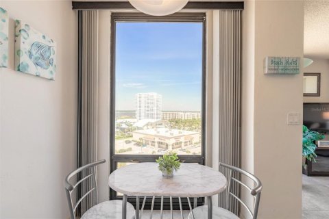 Condo in Daytona Beach, Florida, 1 bedroom  № 2166822 - photo 9