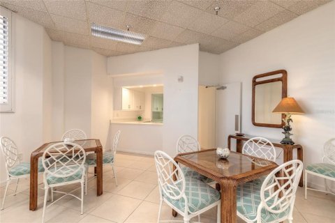 Condo in Daytona Beach, Florida, 1 bedroom  № 2166822 - photo 30