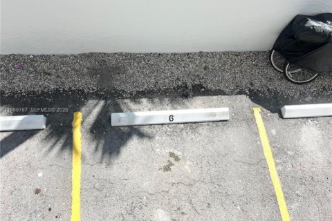 Condominio en venta en Miami Beach, Florida, 1 dormitorio, 63.73 m2 № 2030577 - foto 23