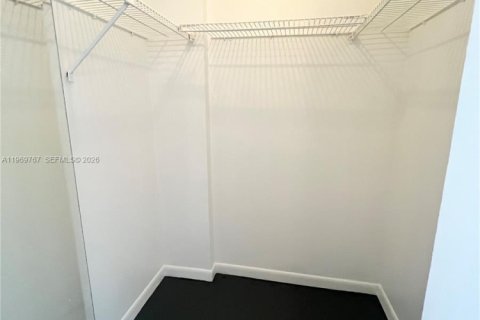 Condominio en venta en Miami Beach, Florida, 1 dormitorio, 63.73 m2 № 2030577 - foto 16