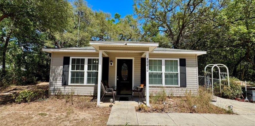 House in Lady Lake, Florida 2 bedrooms, 87.79 sq.m. № 1643335