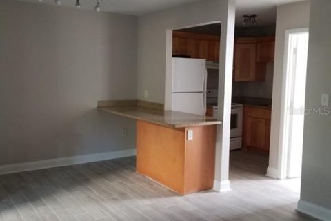Copropriété à louer à Tampa, Floride: 1 chambre, 45.89 m2 № 2103372 - photo 2