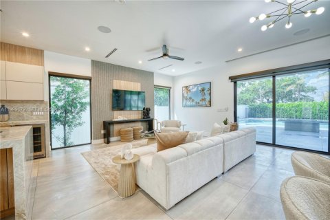 Villa ou maison à vendre à Fort Lauderdale, Floride: 5 chambres № 2066959 - photo 8