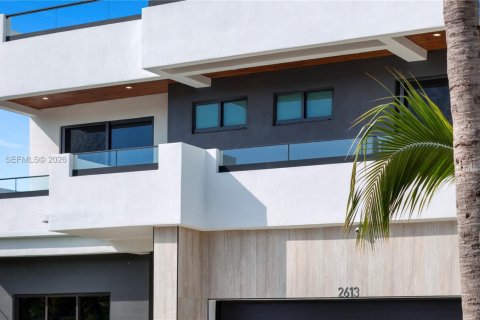 Villa ou maison à vendre à Fort Lauderdale, Floride: 5 chambres № 2066959 - photo 3