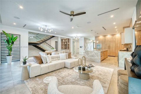 Villa ou maison à vendre à Fort Lauderdale, Floride: 5 chambres № 2066959 - photo 4