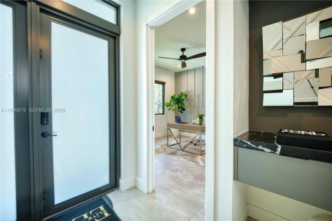 Villa ou maison à vendre à Fort Lauderdale, Floride: 5 chambres № 2066959 - photo 12