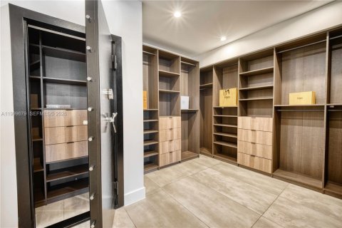 Villa ou maison à vendre à Fort Lauderdale, Floride: 5 chambres № 2066959 - photo 29