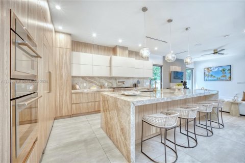 Villa ou maison à vendre à Fort Lauderdale, Floride: 5 chambres № 2066959 - photo 6