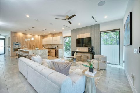 Villa ou maison à vendre à Fort Lauderdale, Floride: 5 chambres № 2066959 - photo 15