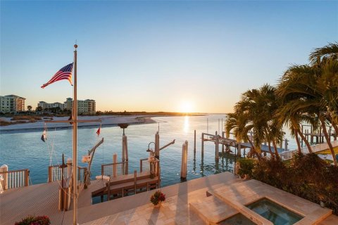 Villa ou maison à vendre à Tierra Verde, Floride: 5 chambres, 408.31 m2 № 2413428 - photo 25