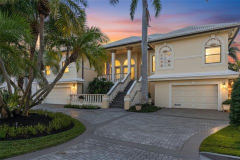 Villa ou maison à vendre à Tierra Verde, Floride: 5 chambres, 408.31 m2 № 2413428 - photo 4
