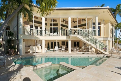 Villa ou maison à vendre à Tierra Verde, Floride: 5 chambres, 408.31 m2 № 2413428 - photo 6