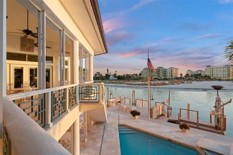 Villa ou maison à vendre à Tierra Verde, Floride: 5 chambres, 408.31 m2 № 2413428 - photo 29