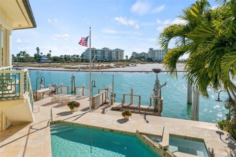 Villa ou maison à vendre à Tierra Verde, Floride: 5 chambres, 408.31 m2 № 2413428 - photo 14