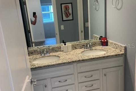 Townhouse in Davenport, Florida 5 bedrooms, 212.1 sq.m. № 1856357 - photo 16