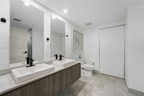 Купить кондоминиум в Майами, Флорида 1 спальня, 80.45м2, № 2036541 - фото 16