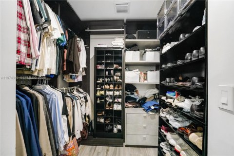 Купить кондоминиум в Майами, Флорида 1 спальня, 80.45м2, № 2036541 - фото 18