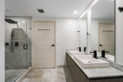 Купить кондоминиум в Майами, Флорида 1 спальня, 80.45м2, № 2036541 - фото 17