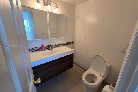 Copropriété à vendre à Aventura, Floride: 2 chambres, 98.29 m2 № 1632600 - photo 30