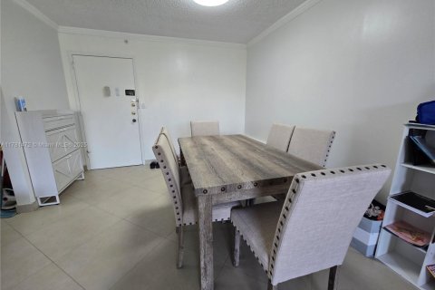 Copropriété à vendre à Aventura, Floride: 2 chambres, 98.29 m2 № 1632600 - photo 7