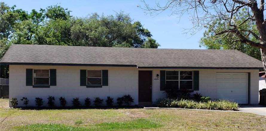 Villa ou maison à Leesburg, Floride 3 chambres, 92.9 m2 № 2408625