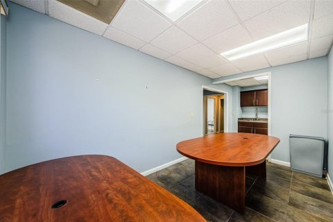 Propiedad comercial en alquiler en Safety Harbor, Florida, 339.09 m2 № 1722058 - foto 12