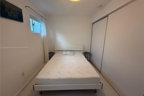 Condo in Miami Beach, Florida, 1 bedroom  № 1980486 - photo 8