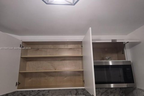 Apartment in Miami, Florida 2 bedrooms, 105.91 sq.m. № 2003372 - photo 9