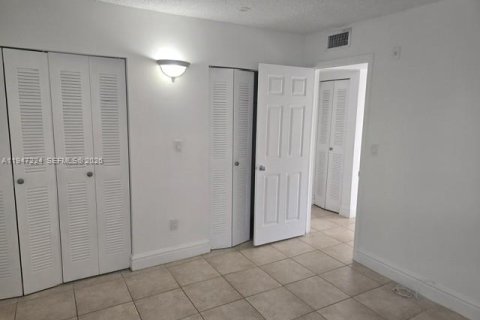 Apartment in Miami, Florida 2 bedrooms, 105.91 sq.m. № 2003372 - photo 13