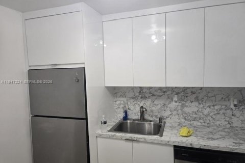 Apartment in Miami, Florida 2 bedrooms, 105.91 sq.m. № 2003372 - photo 7