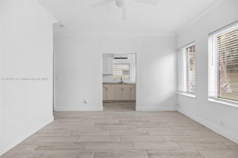 Villa ou maison à louer à Miami Beach, Floride: 1 chambre, 55.74 m2 № 1971801 - photo 13