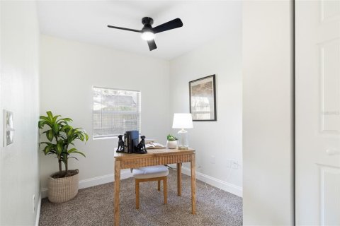Casa en venta en Tampa, Florida, 3 dormitorios, 80.27 m2 № 2225776 - foto 12