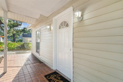 Casa en venta en Tampa, Florida, 3 dormitorios, 80.27 m2 № 2225776 - foto 19