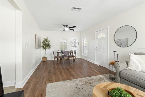 Casa en venta en Tampa, Florida, 3 dormitorios, 80.27 m2 № 2225776 - foto 13
