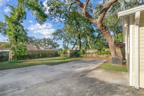 Casa en venta en Tampa, Florida, 3 dormitorios, 80.27 m2 № 2225776 - foto 16