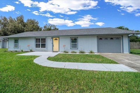 Casa en Ocala, Florida 3 dormitorios, 141.12 m2 № 2126453