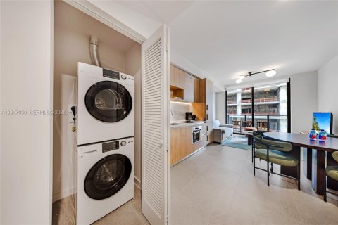 Copropriété à vendre à Miami, Floride: 1 chambre, 60.39 m2 № 2243624 - photo 6